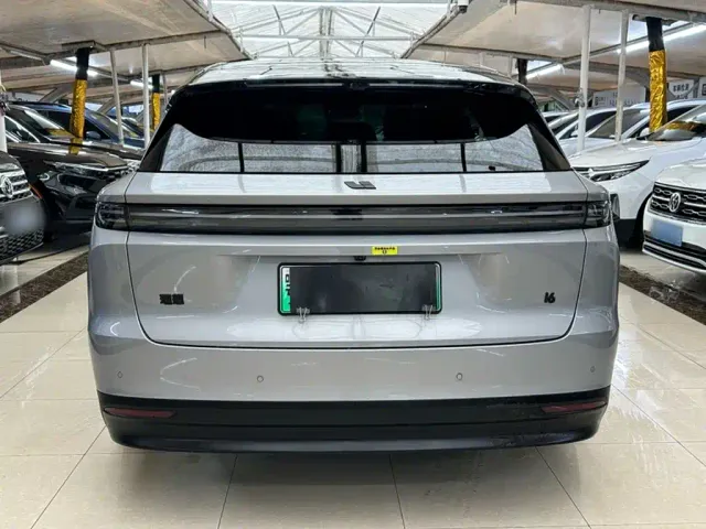 Li Auto i6 — Фото автомобиля 10
