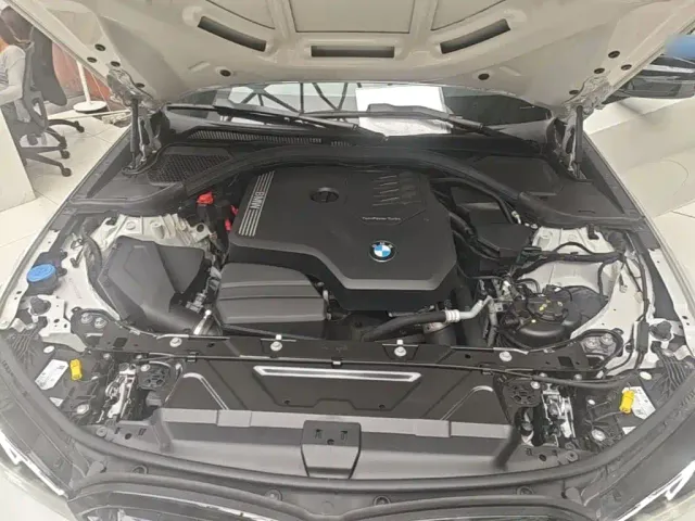 BMW 3 Series — Фото автомобиля 15