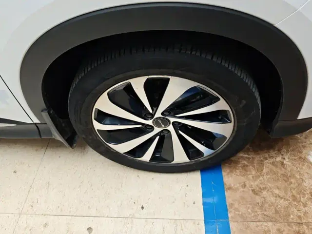 BYD Song PLUS — Фото автомобиля 6