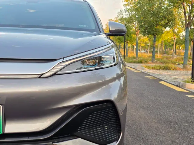 BYD Yuan PLUS — Фото автомобиля 21