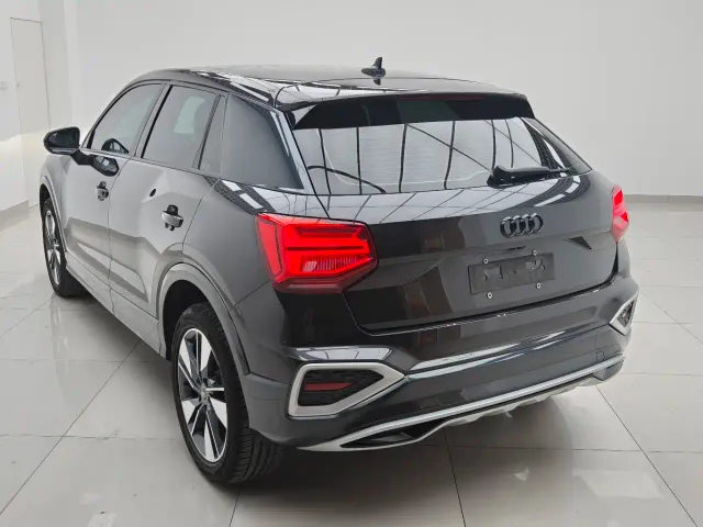 Audi Q2L — Фото автомобиля 6
