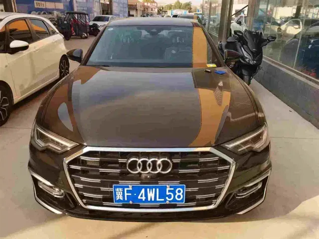 Audi A6L — Фото автомобиля 4