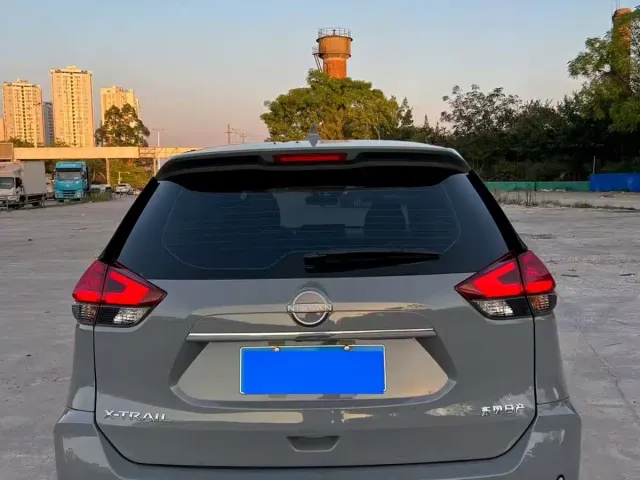 Nissan X-Trail — Фото автомобиля 5