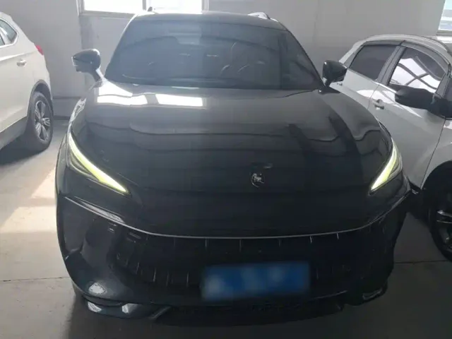Forthing T5 Evo — Фото автомобиля 2