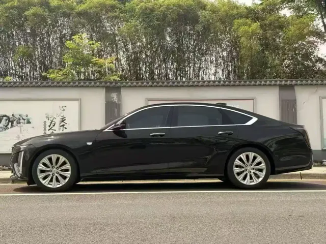 Cadillac CT6 — Фото автомобиля 3