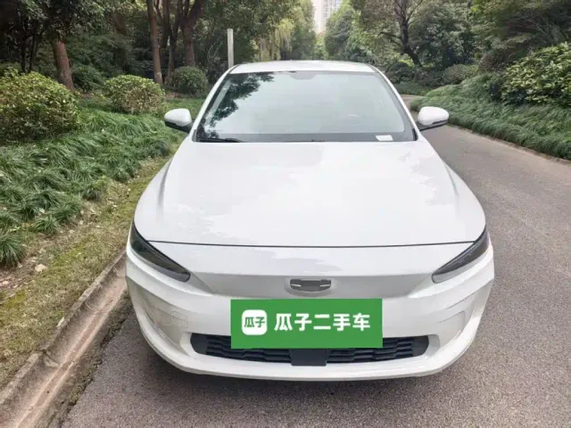 Geely Geometry A — Фото автомобиля 2