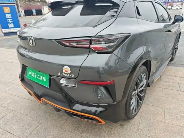 Changan UNI-T — Фото автомобиля 7