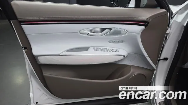 Genesis GV70 — Фото автомобиля 13