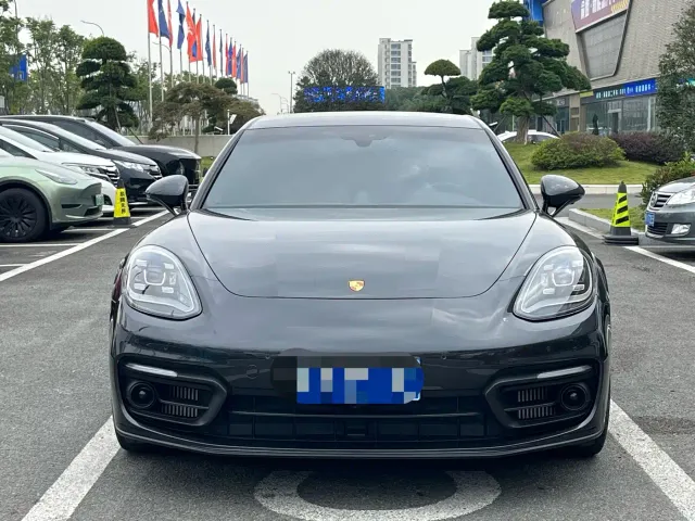 Porsche Panamera — Фото автомобиля 2