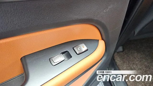 KG_Mobility_Ssangyong Rexton Новый Rexton Sport Khan Дизель 2.2 4WD — Фото автомобиля 16