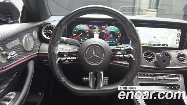 Mercedes-Benz E-Class — Фото автомобиля 13