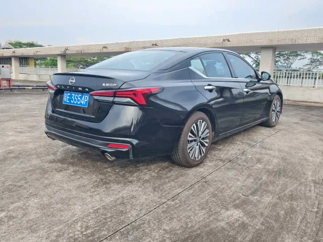 Nissan Teana — Фото автомобиля 11