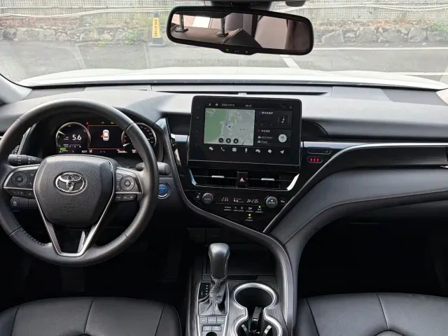 Toyota Camry — Фото автомобиля 10