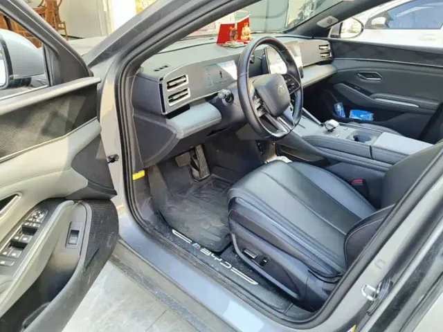 BYD Qin L — Фото автомобиля 15