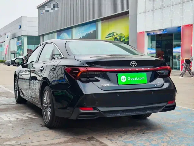 Toyota Avalon 2024 Model Hybrid 2.0L Prestige Edition — Фото автомобиля 4