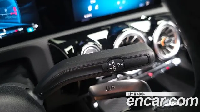 Mercedes-Benz A-Class — Фото автомобиля 8