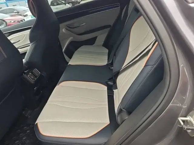 BYD Song PLUS — Фото автомобиля 16