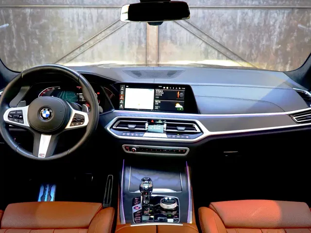 BMW X7 — Фото автомобиля 5