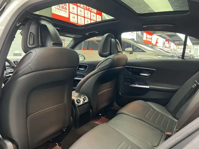 Mercedes-Benz C-Class — Фото автомобиля 11