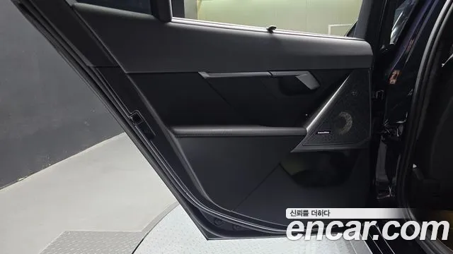 BMW i5 G60 — Фото автомобиля 14