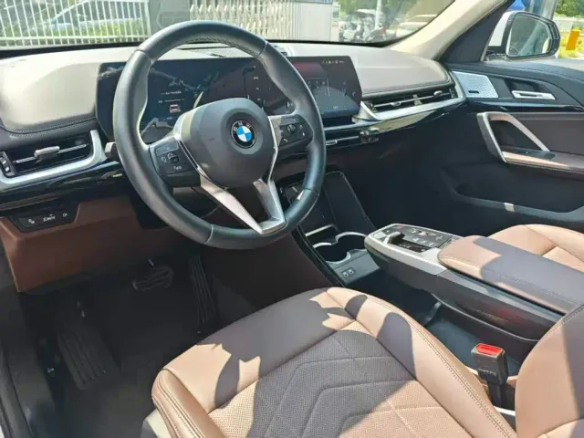 BMW X1 — Фото автомобиля 12