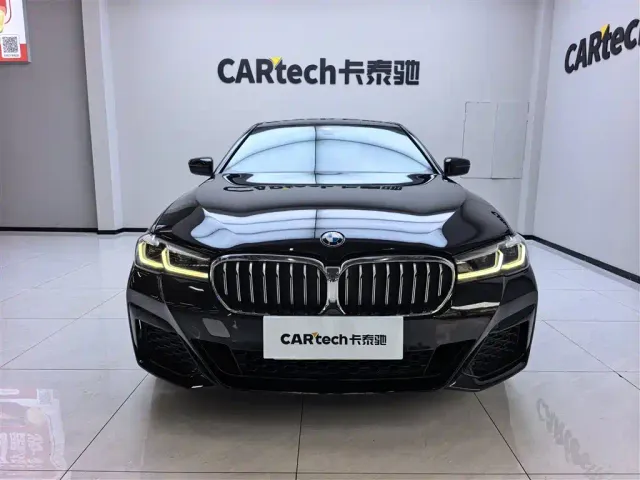 BMW 5 Series — Фото автомобиля 2