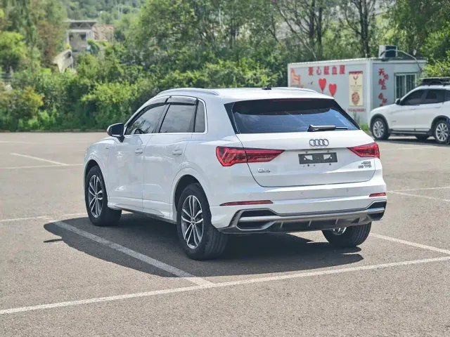 Audi Q3 — Фото автомобиля 6