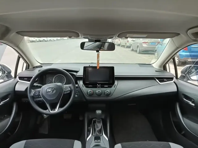 Toyota Corolla — Фото автомобиля 5