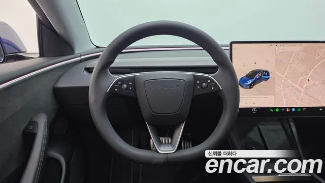 Tesla Model 3 — Фото автомобиля 14