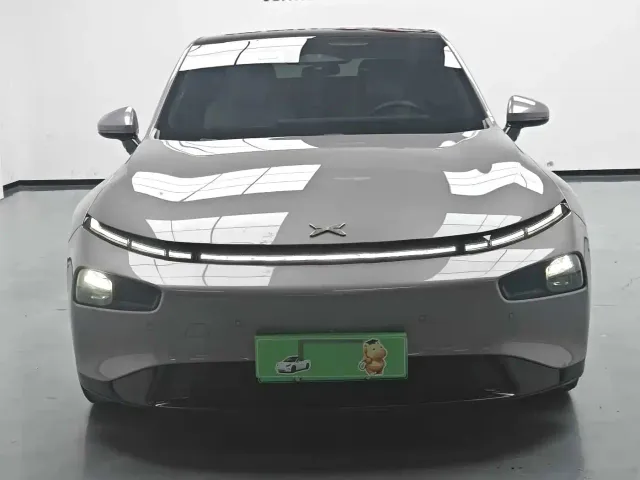 Xpeng P7 — Фото автомобиля 2