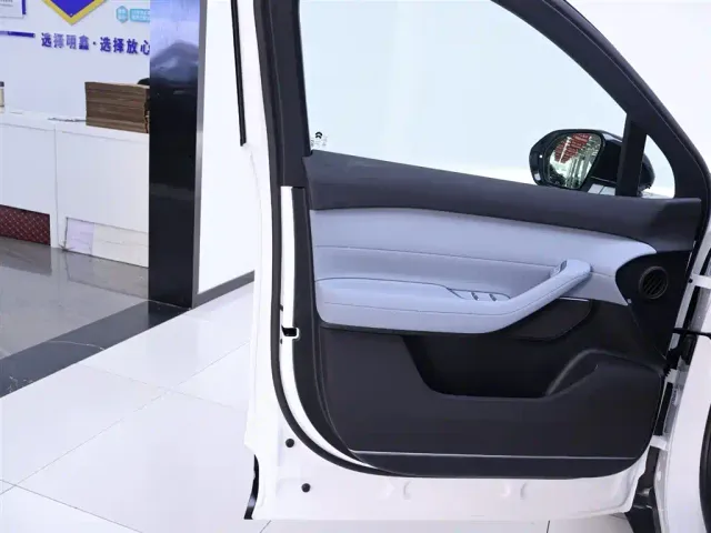 Nio EC6 — Фото автомобиля 18