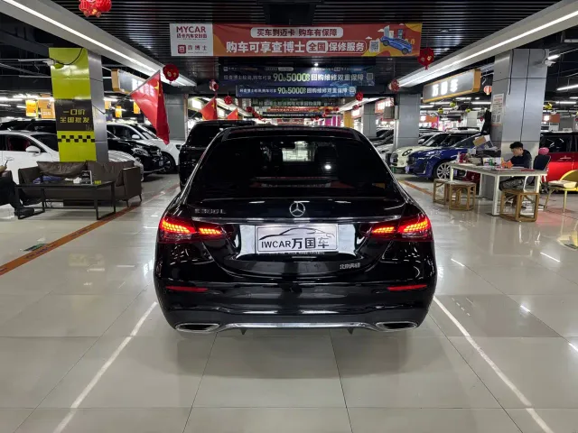 Mercedes-Benz E-Class — Фото автомобиля 9