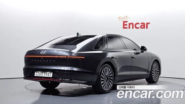 Hyundai Grandeur GN7 — Фото автомобиля 2