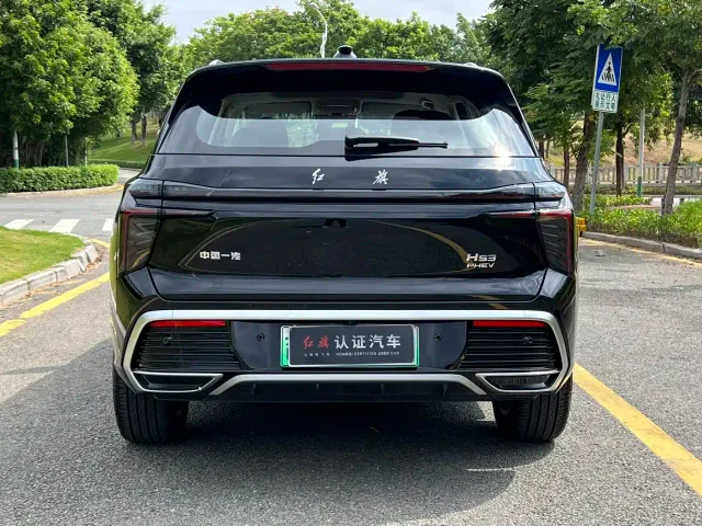 Hongqi HS3 PHEV — Фото автомобиля 11
