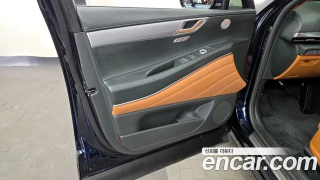 Genesis GV80 2.5T Бензин 2WD — Фото автомобиля 24