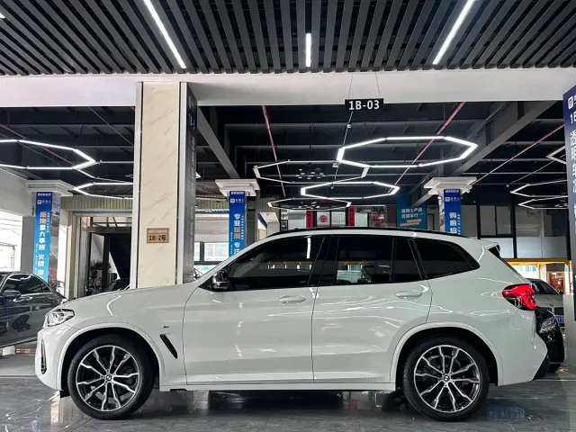 BMW X3 — Фото автомобиля 4