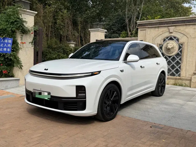 Фотография автомобиля — Li Auto L7