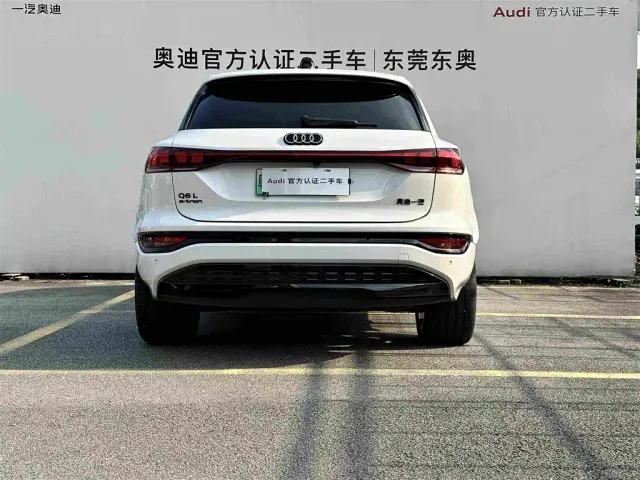 Audi Q6L e-tron — Фото автомобиля 5