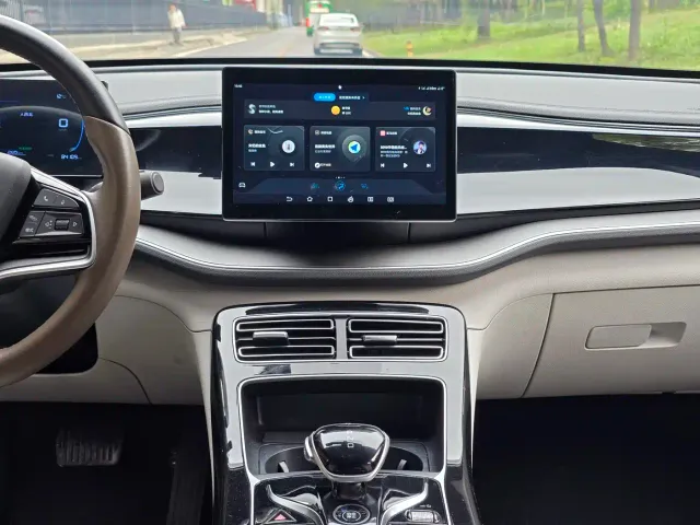 BYD Qin PLUS — Фото автомобиля 16