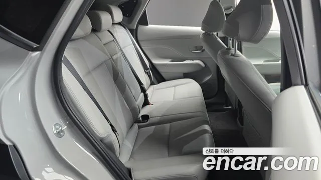 Hyundai Kona Kona (SX2) Бензин 2.0 2WD — Фото автомобиля 11