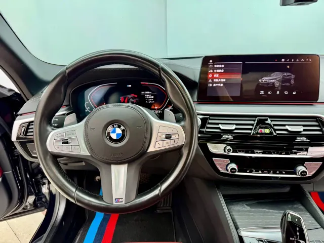 BMW 5 Series — Фото автомобиля 17
