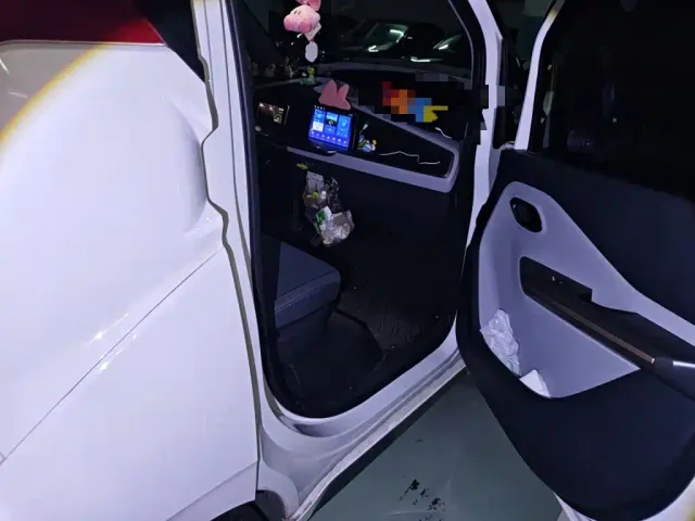 Wuling NanoEV — Фото автомобиля 19