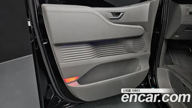 Hyundai Staria — Фото автомобиля 13