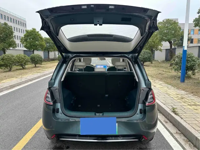 Baojun Cloud — Фото автомобиля 14