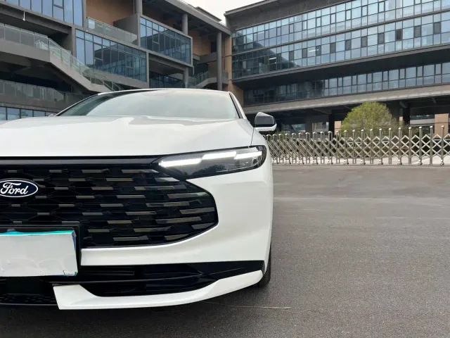 Ford Mondeo — Фото автомобиля 17