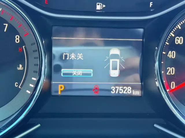 Chevrolet Orlando — Фото автомобиля 26