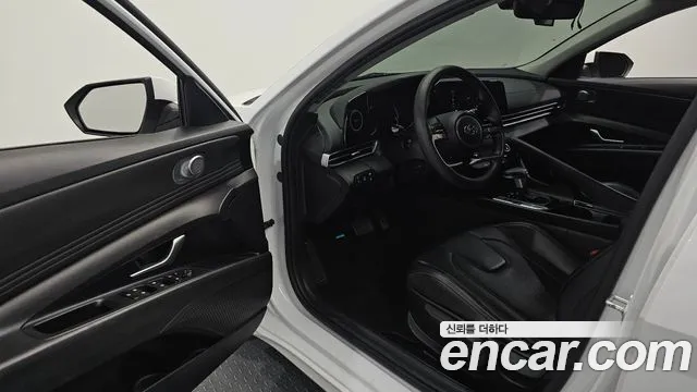 Hyundai Avante CN7 — Фото автомобиля 17