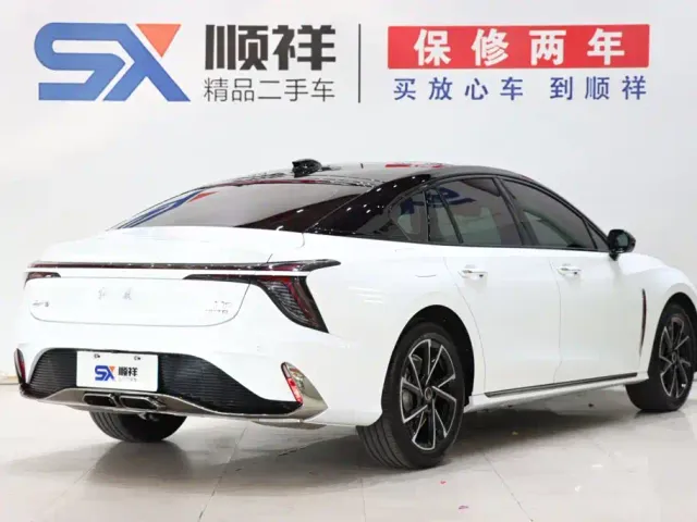 Hongqi H6 — Фото автомобиля 5