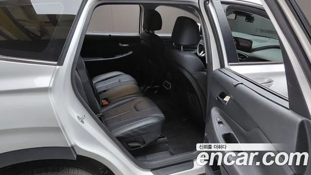 Hyundai Santafe — Фото автомобиля 9