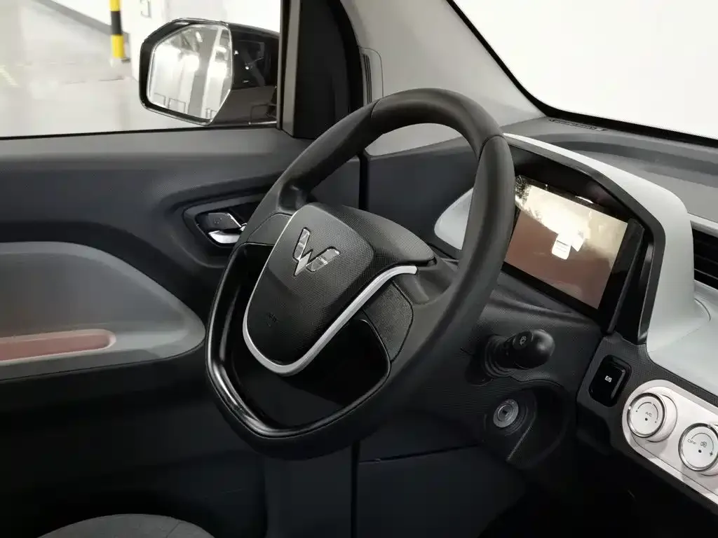Wuling Motors Hongguang MINIEV 2021 Macaron Premium Edition LFP — Фото автомобиля 22